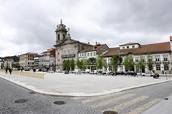 Apresentação BCD; Bairro 1128; Guimarães; PRR; DGAE