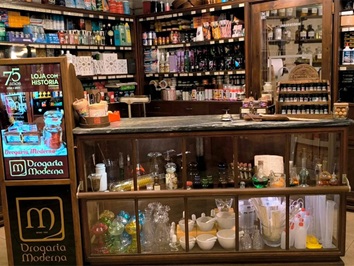 Comércio com História, Covilhã, drogaria moderna